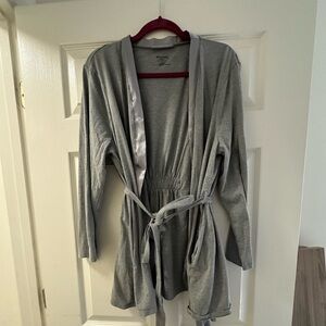 Motherhood Pajama Sleep Set nursing tank and robe. Nearly new.